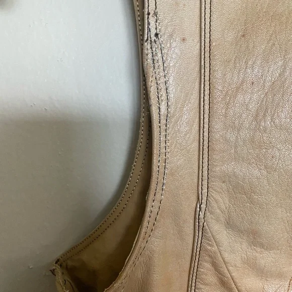Vintage Italian Lambskin Leather Vest in Nude/Beige - Picture 8 of 12